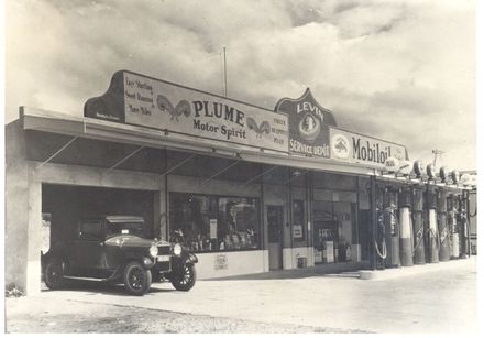 Levin (Black's) Service Centre