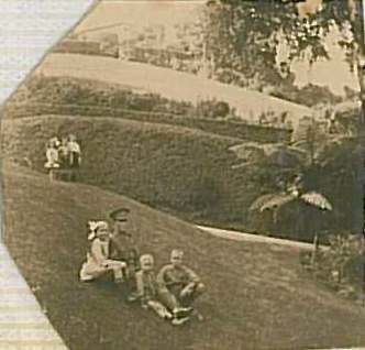 09j Bert's return from war, on lawn at Fernhill, Wellington 1911 - Resource cover image