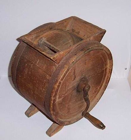 Wooden churn