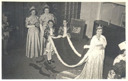 Queen Carnival - Coronation Pagent