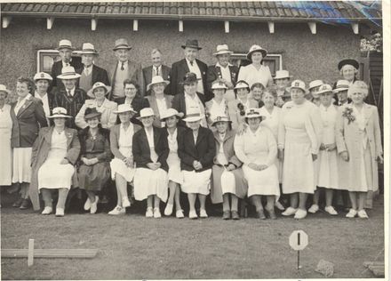 Mrs Lett and Levin Ladies Bowling Club