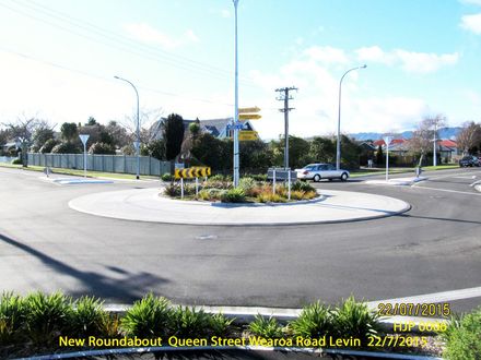 HJP 0005 New Roundabout  Queen Street Wearoa Road Levin  22-7-2015 - Resource cover image
