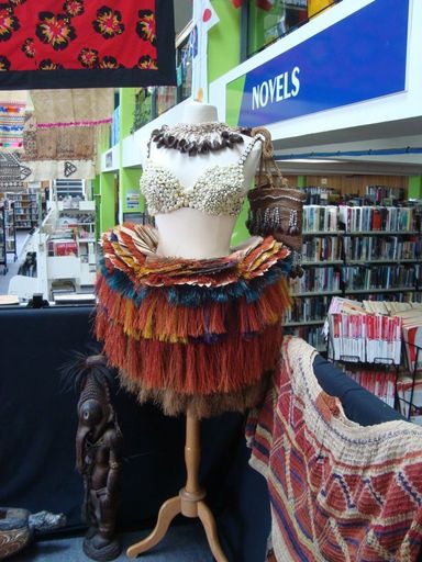 Pasifika display, Levin Library