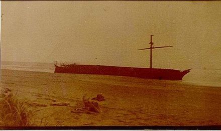 'Hydrabad' shipwreck,  c.1908