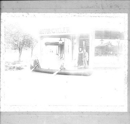 "Flood" outside "Byko" shop