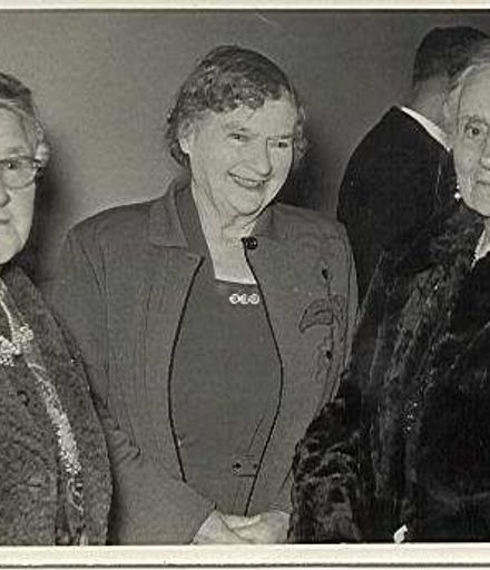 Mrs Lett, Mrs Herring and unidentified woman