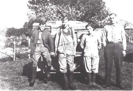 Field's Apiaries Staff c.1950