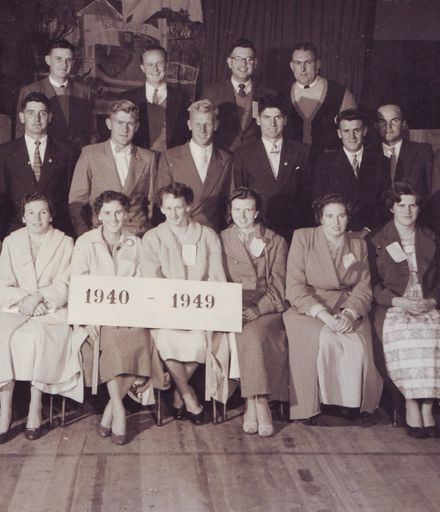 Pupils of 1940-49 at Shannon School 75th Jubilee (indoor), 1964