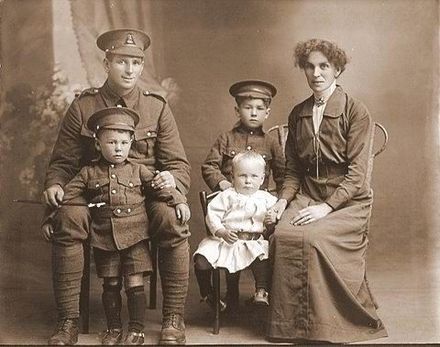 Edmund BASSETT's family