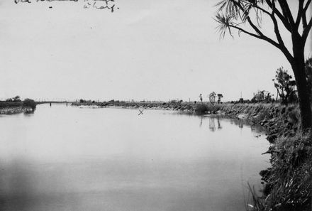 Manawatu River With Old Shannon Bridge