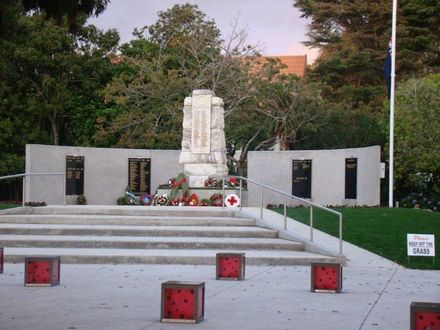The new Levin Cenotaph 2010