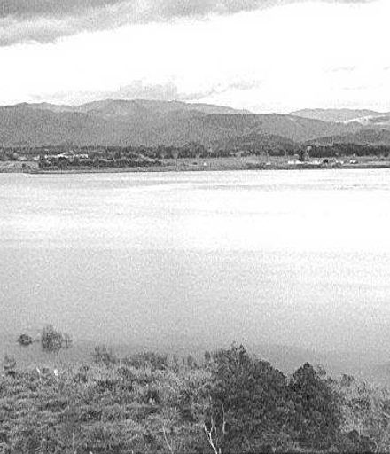 Lake Horowhenua, Southern End