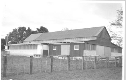 View (1 of 9) Bruce Stewart's property, Heatherlea, 1977
