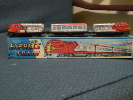 tin train - Resource cover image