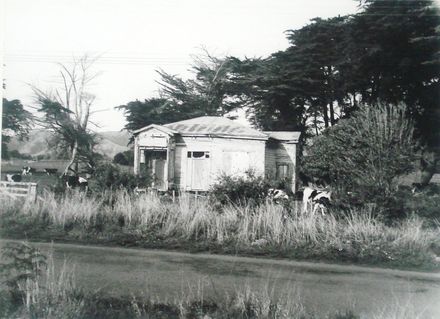 Abandoned House, Roslyn Road, Levin