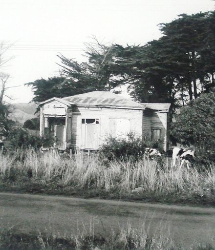 Abandoned House, Roslyn Road, Levin