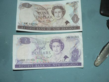 1&2 dollers - Resource cover image