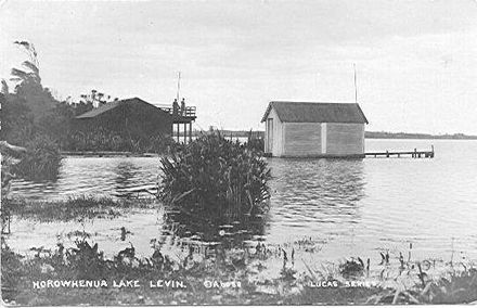Jetty & boatshed lake Horowhenua
