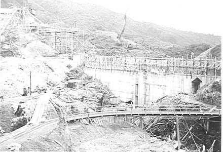 Tokomaru (Arapeti) Dam nearing completion, 1924
