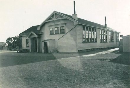Shannon School Jubilee 1939 School Back View - Resource cover image