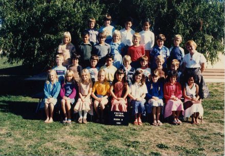 Foxton School Class, Room 9, 1981