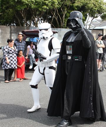 Darth Vader and a stormtrooper at Levin Christmas Parade 2011 E Post photoDarth Vader and a stormtrooper at Levin Christmas Parade 2011 E Post photo.jpg - Resource cover image
