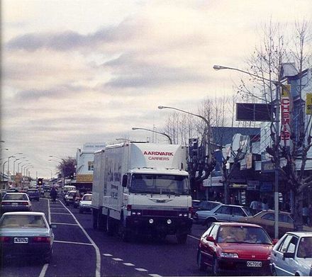 Oxford Street, Levin, 1990