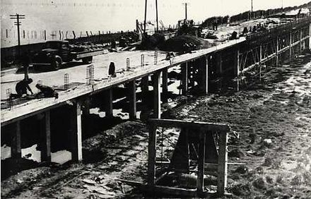 Whirokino Trestle Bridge Under Construction