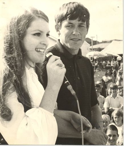 Singer Allison Durbin entertains at Levin North School fiesta - Resource cover image