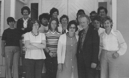 Staff group - 14 women with Mr Foxton, 22 December 1977