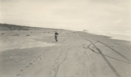 Waitarere Beach & 'Hydrabad' shipwreck ?