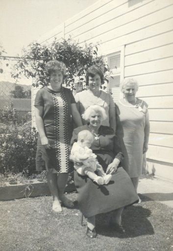 5 generations of the Kilmister Family, Shannon
