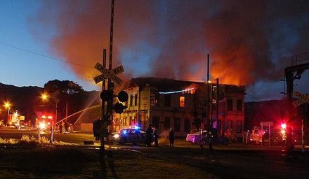 Albion Tavern on fire