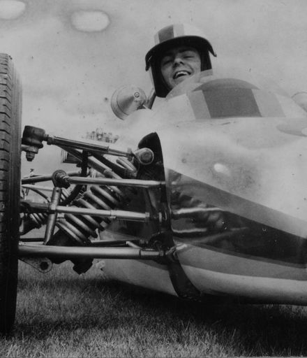 Graham Watson in 1-1/2 litre Brabham at Levin Circuit, 1969