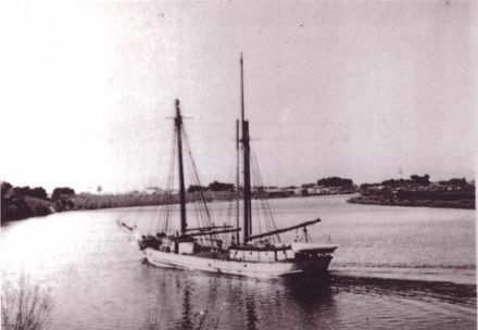 Coastal Trading Ship "Huanui", 1930's