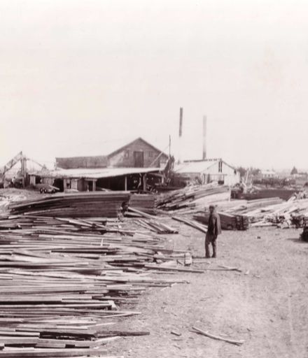 Bartholomew's sawmill, Weraroa, 1906