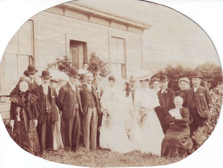 Wedding - Annie Newton & Tom Brown with family at Newton farm