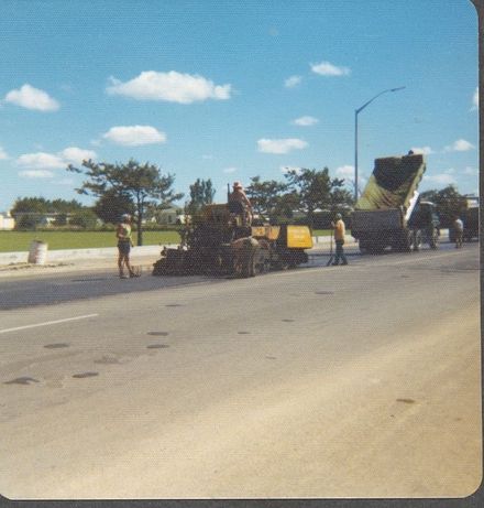 State Highway 1. Widening south end 1975 - 76 - Resource cover image