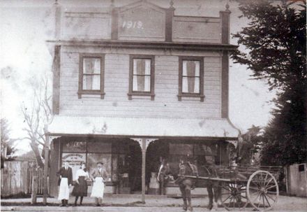 Consumers Co-op and Trading Post, 1919