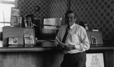 Alan August at the Bank of New Zealand, Shannon