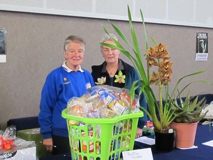 The Levin Orchid society show August 2012 0273 - Resource cover image