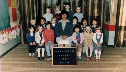 Poroutawhao School Juniors Class Photo 1985