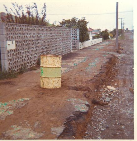 Kings Drive reconstruction 1972. - Resource cover image