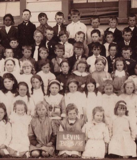 Levin School, 1915