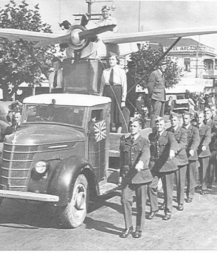 Queen Carnival Parade, Levin, 1941