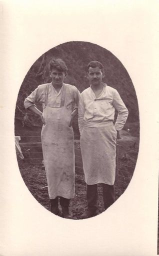 Two cooks (unnamed men) at No.1 Dam, Mangahao, 1925