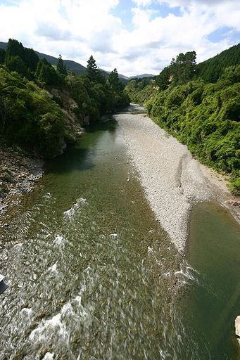 Otaki River as seen from swingbridge