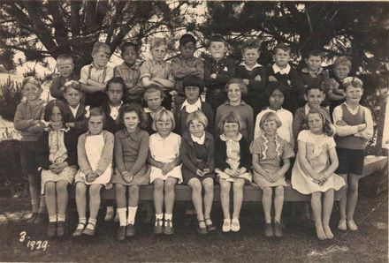 Poroutawhao School - "The Primers" of 1939