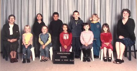 Poroutawhao Junior Class Photo 2002
