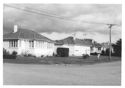 Houses - unidentified, 1970